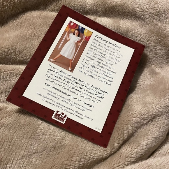 American Girl / Pleasant Company Doll Molly’s Birthday Story pamphlet - Picture 2 of 5